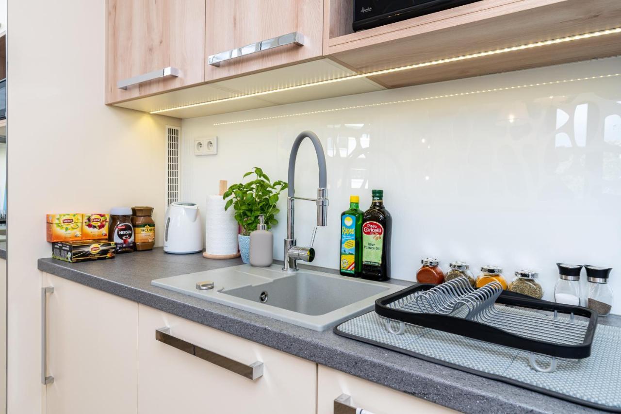 Apartament Mateo Inn Krasków Εξωτερικό φωτογραφία